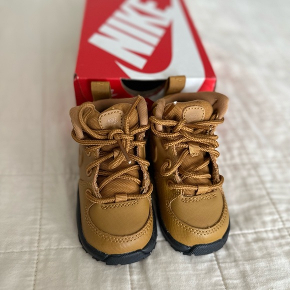 3C Nike Manoa baby boots - Picture 3 of 3